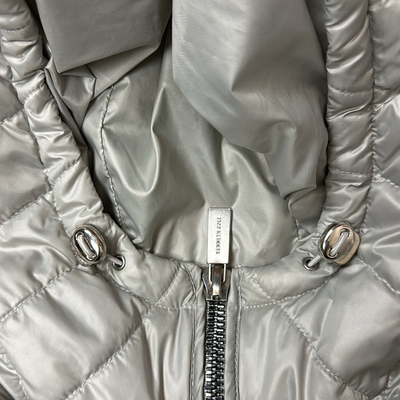 Kenneth Cole hooded silver/grey puffer jacket two pockets - Picture 13 of 15